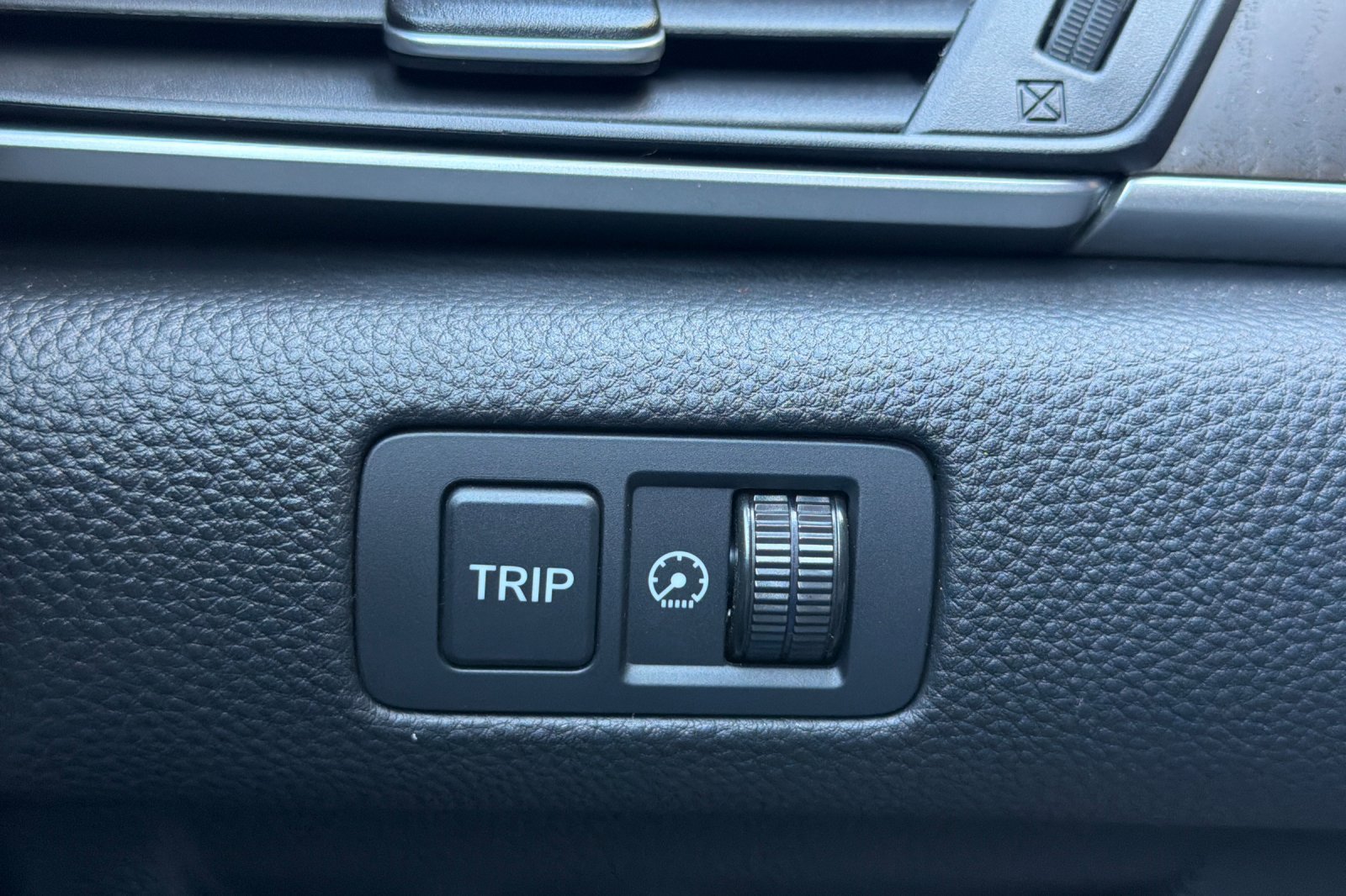 Used 2021 Honda Accord EX-L image 30
