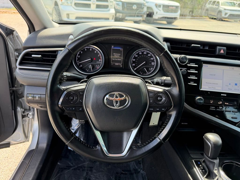 Used 2020 Toyota Camry SE image 16