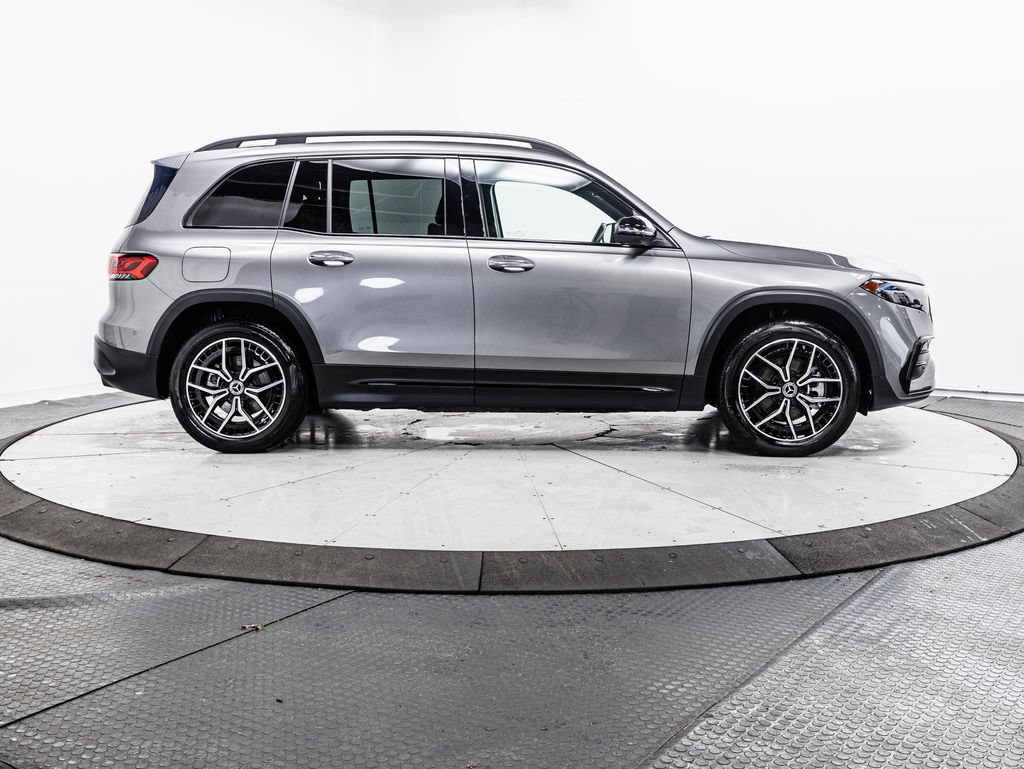 Used 2023 Mercedes-Benz EQB 300 4MATIC image 32