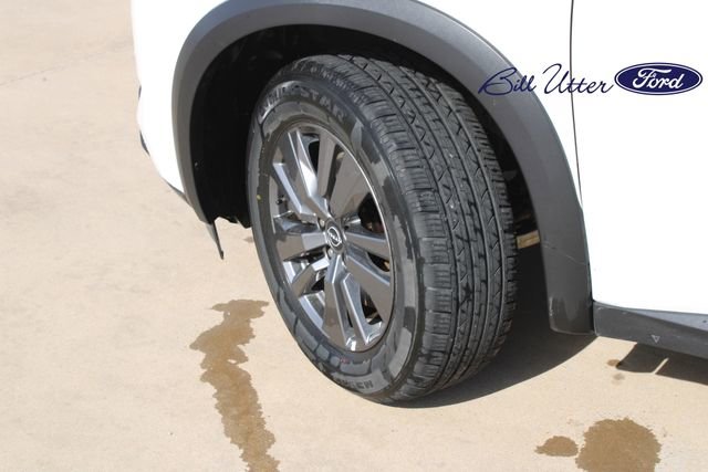Used 2025 Nissan Pathfinder SV image 9