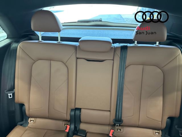 Certified 2025 Audi Q3 2.0T Premium Plus w/ Premium Plus Package image 34