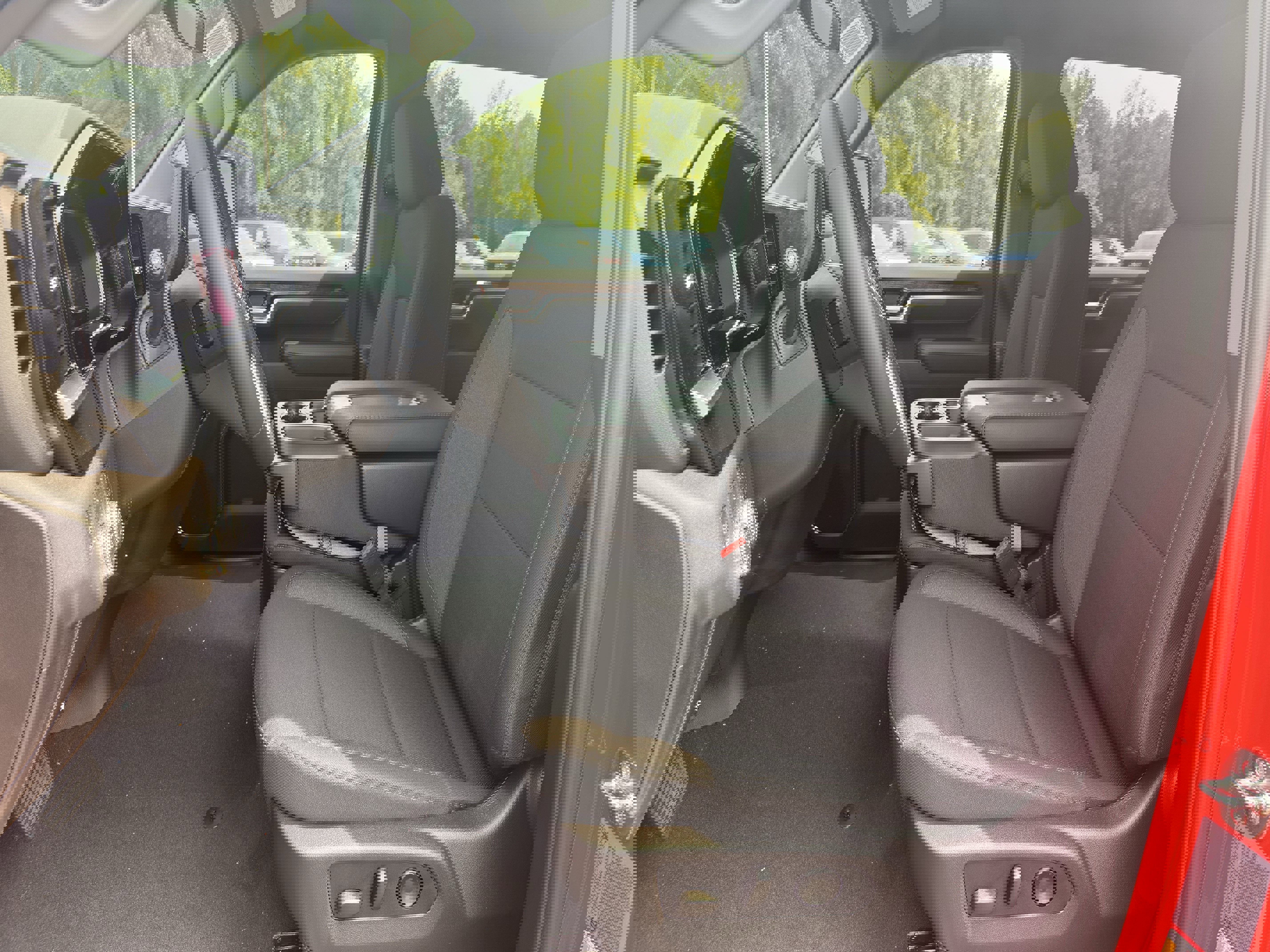 New 2025 GMC Sierra 2500 SLE w/ SLE Value Package; image 12