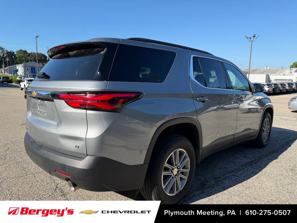 Used 2023 Chevrolet Traverse LT AWD/4WD image 8