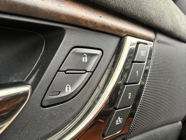 Used 2016 Cadillac CTS Performance RWD image 16