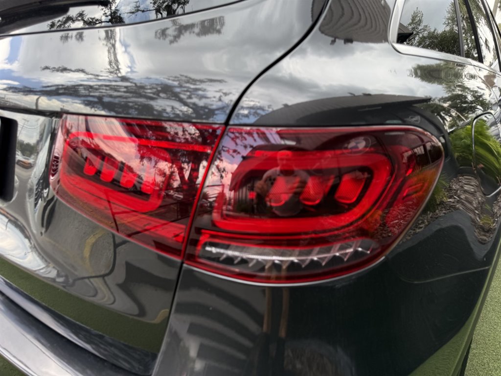 Used 2021 Mercedes-Benz GLC 300 image 12