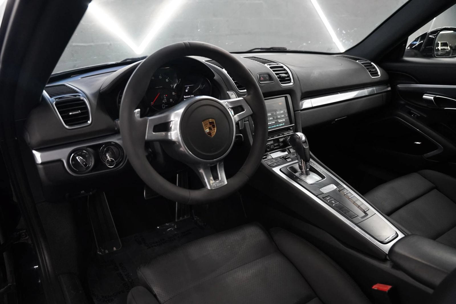 Used 2016 Porsche Cayman RWD image 30