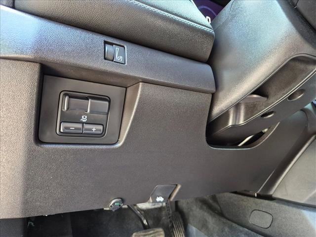 Used 2023 Chevrolet Colorado LT w/ LT Convenience Package II AWD/4WD image 16