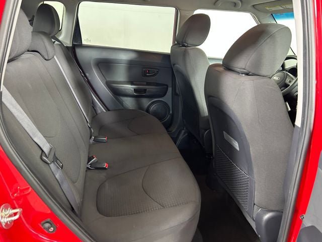Used 2013 Kia Soul FWD image 26