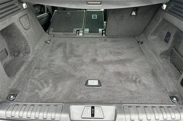 Used 2025 Land Rover Range Rover Sport SE image 14