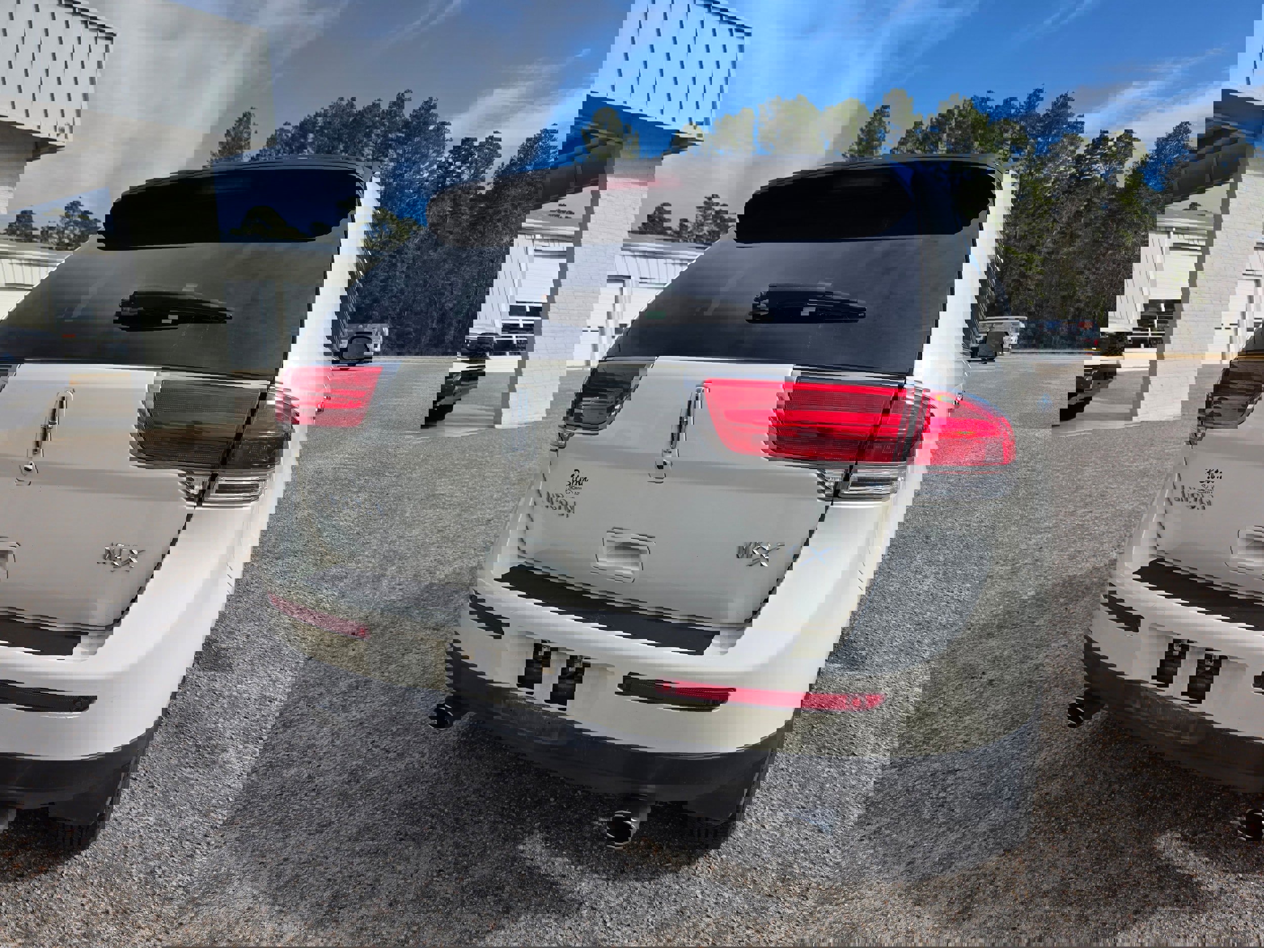 Used 2013 Lincoln MKX FWD image 5