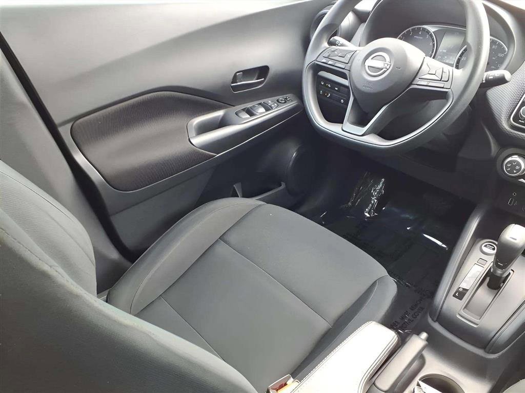 Used 2024 Nissan Kicks S image 9