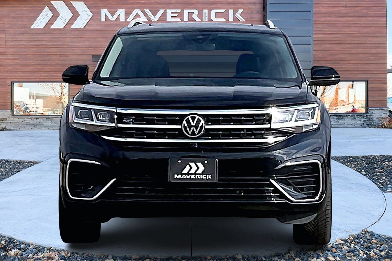 Used 2022 Volkswagen Atlas SEL Premium image 2