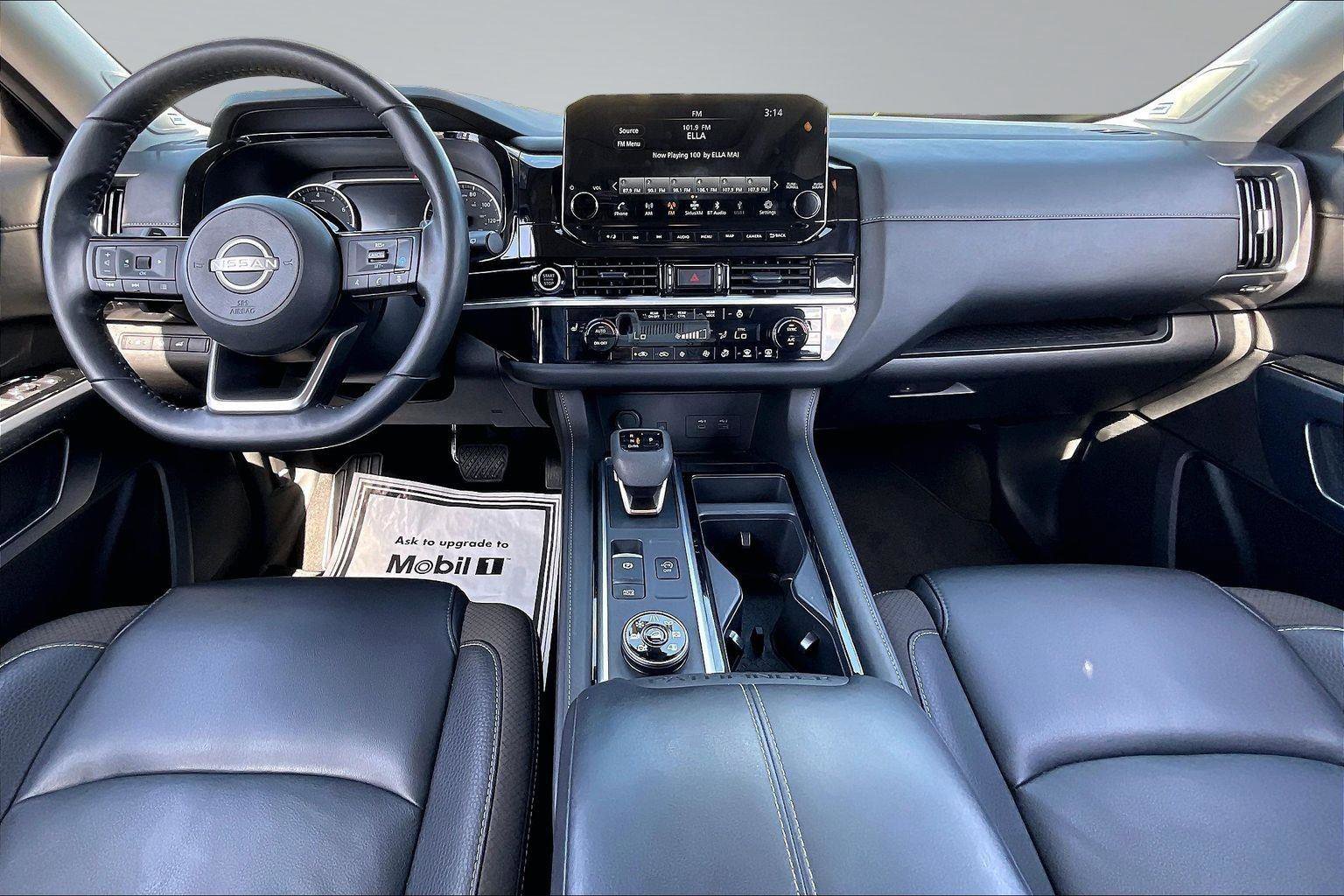 Certified 2024 Nissan Pathfinder SL w/ SL Premium Package image 17