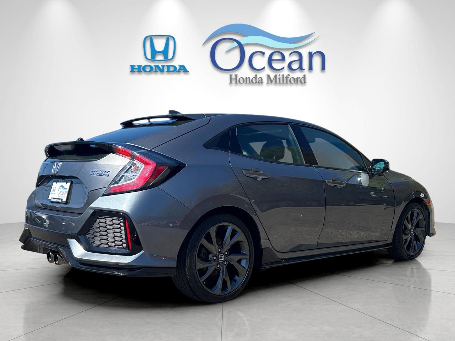 Used 2019 Honda Civic Sport Touring image 3