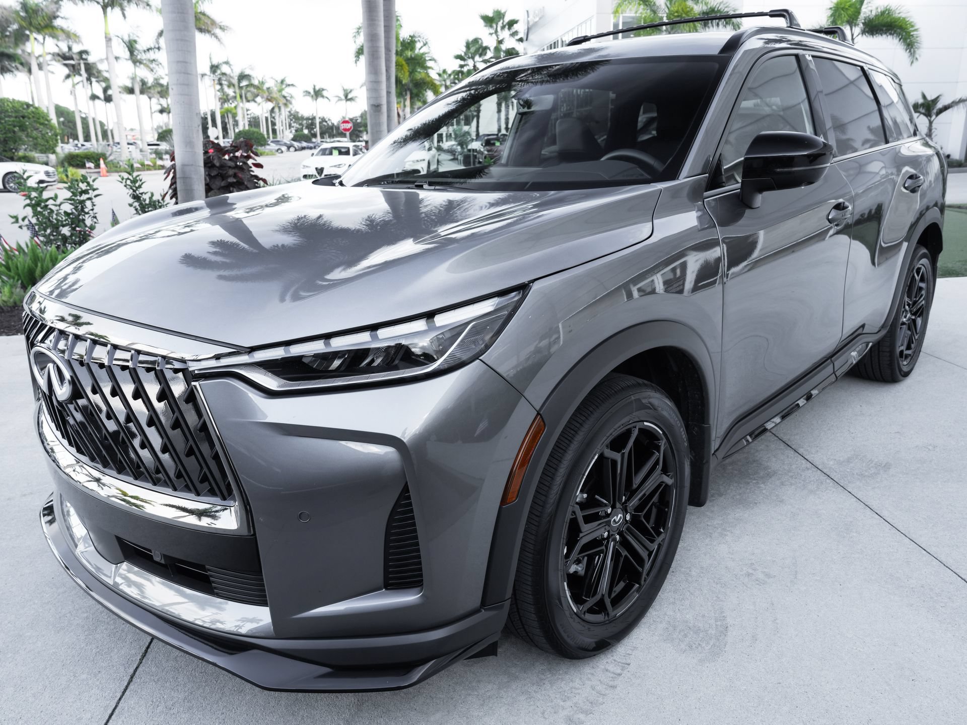 Certified 2026 INFINITI QX60 Sport w/ Dark Cargo Package AWD/4WD image 6