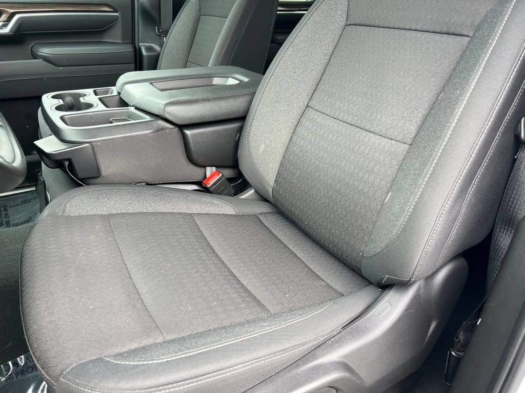 Used 2025 Chevrolet Silverado 2500 LT w/ Convenience Package AWD/4WD image 11