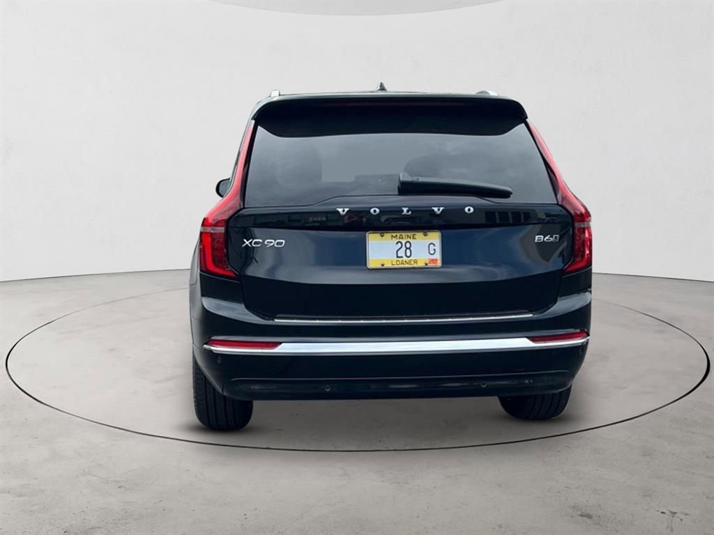 New 2026 Volvo XC90 B6 Plus w/ Protection Package Premier AWD/4WD image 4