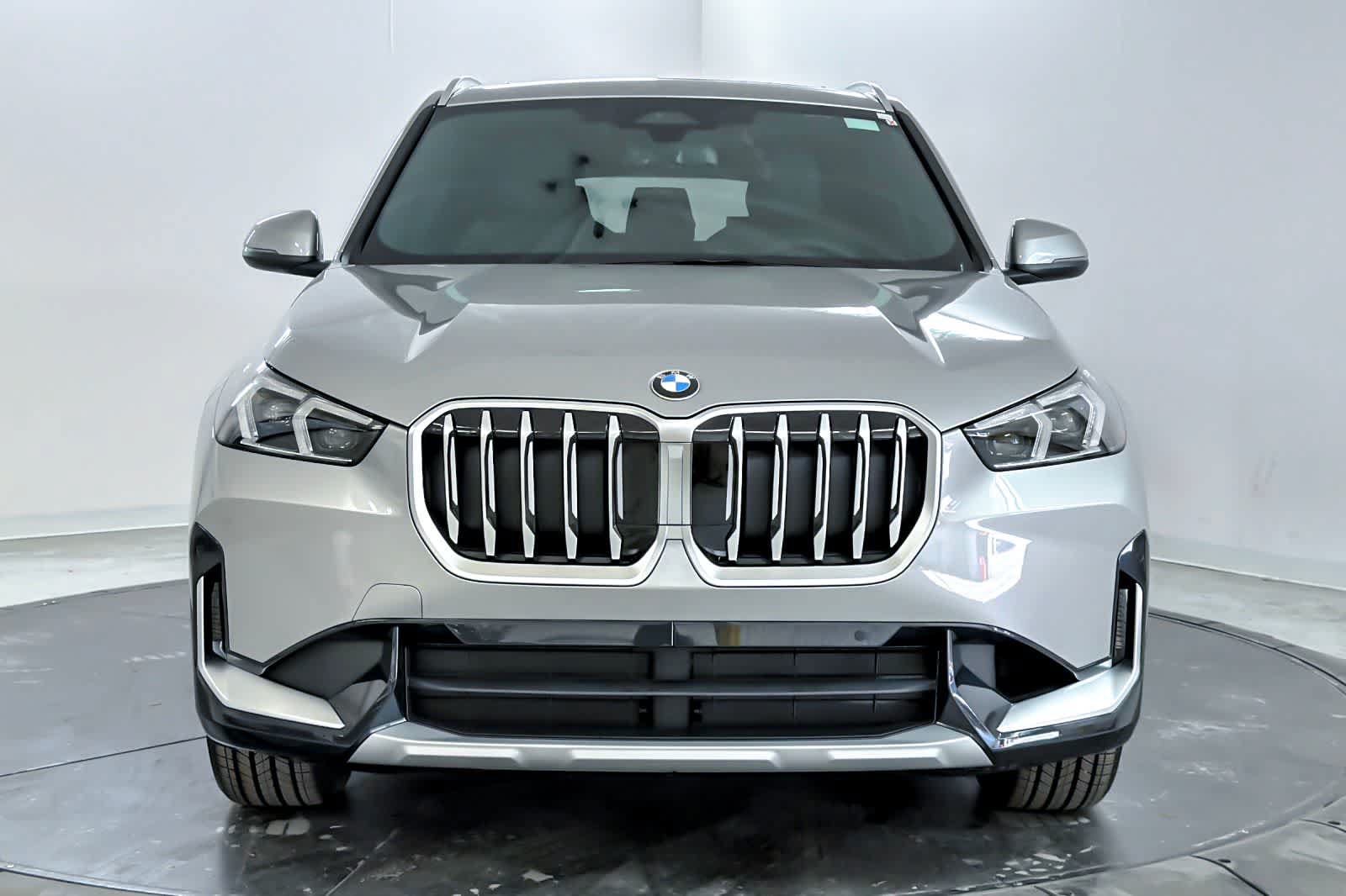 New 2026 BMW X1 xDrive28i AWD/4WD image 10