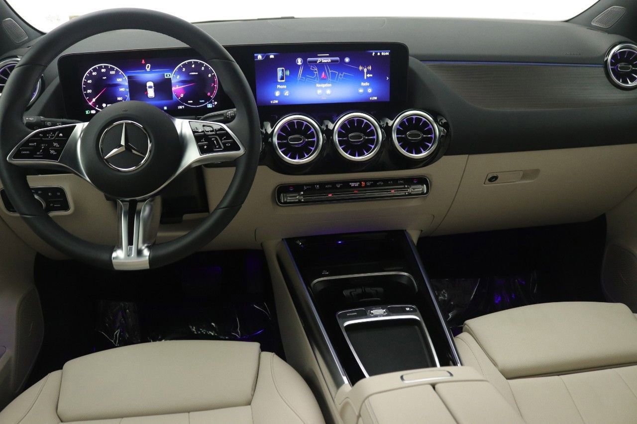 Certified 2025 Mercedes-Benz GLA 250 image 9