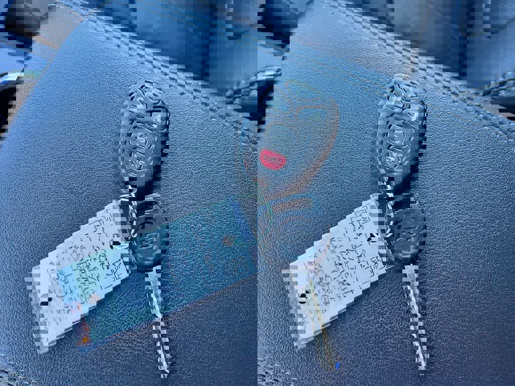 Used 2017 Chevrolet Traverse Premier image 38