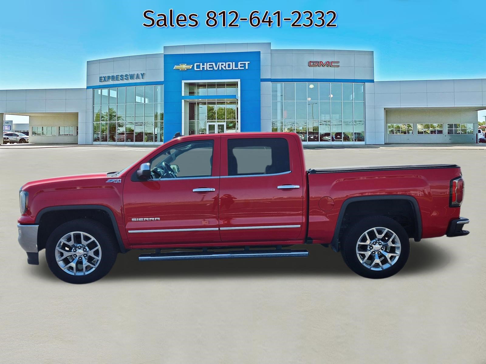 Used 2017 GMC Sierra 1500 SLT w/ SLT Premium Package AWD/4WD image 4