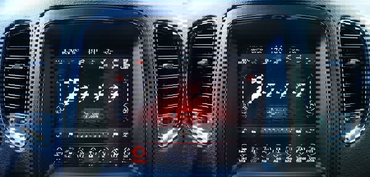 Used 2018 Dodge Durango R/T w/ Blacktop Package image 50