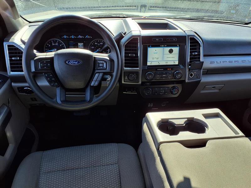 Used 2017 Ford F250 XLT w/ XLT Value Package image 4