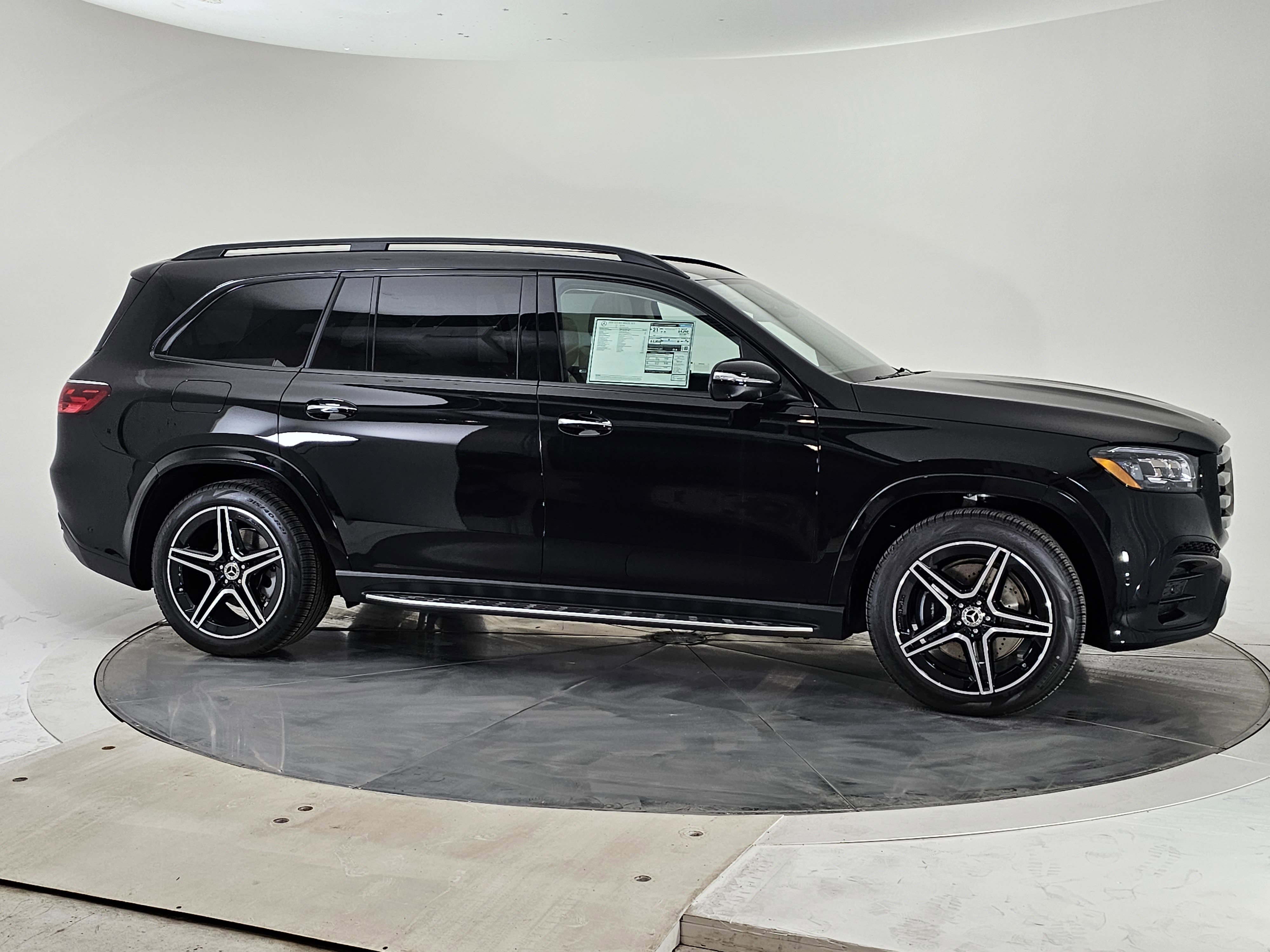 New 2026 Mercedes-Benz GLS 450 4MATIC image 2