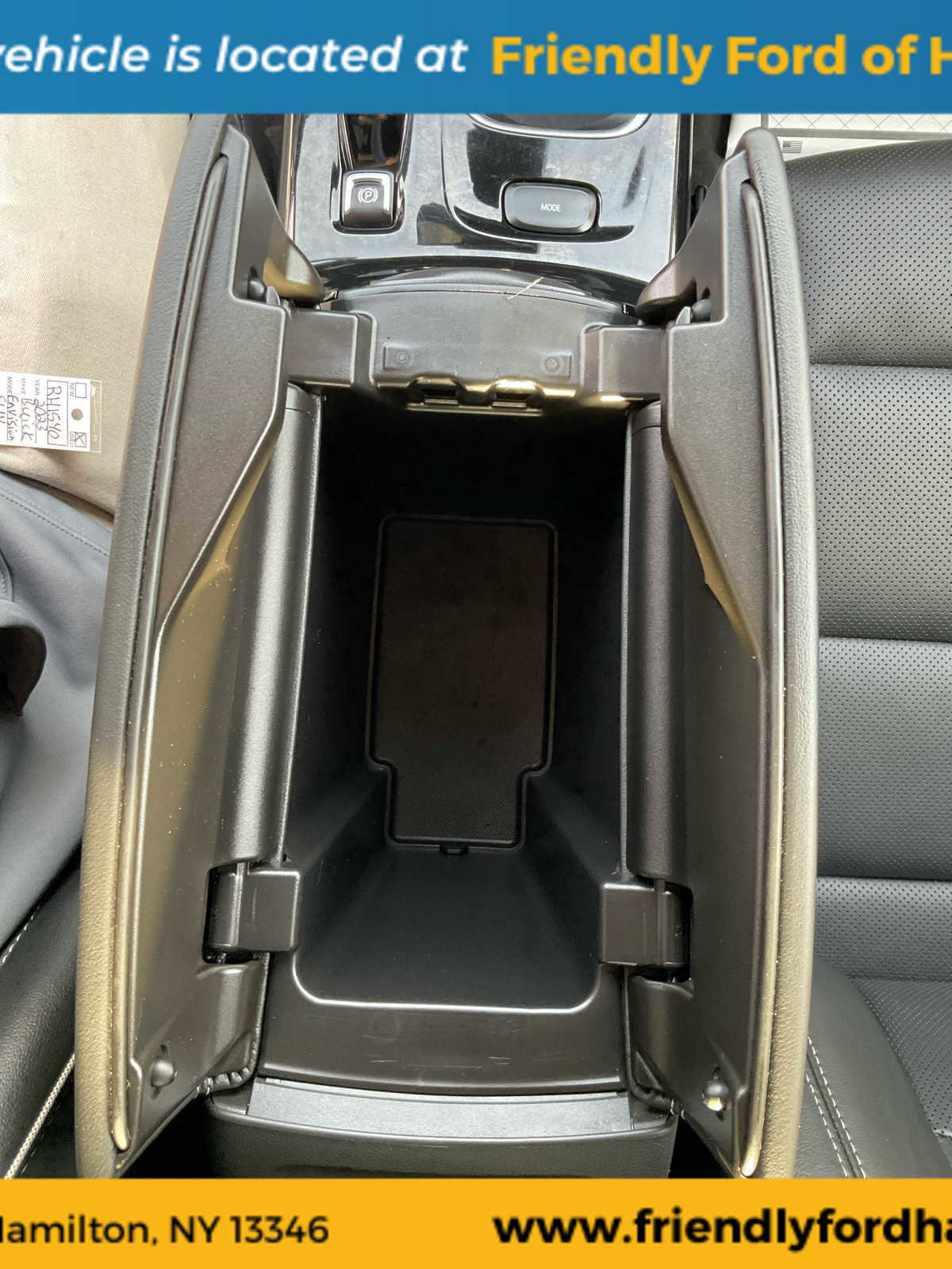 Used 2023 Buick Envision Essence image 29