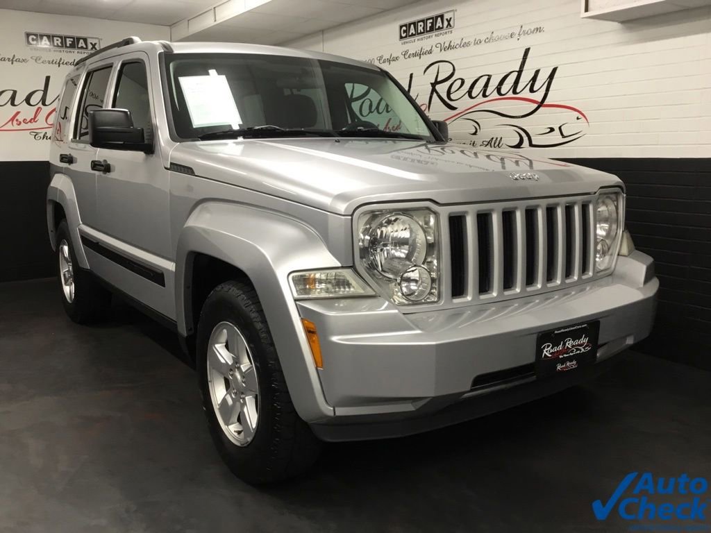 Used 2012 Jeep Liberty Sport w/ Popular Equipment Group AWD/4WD image 3