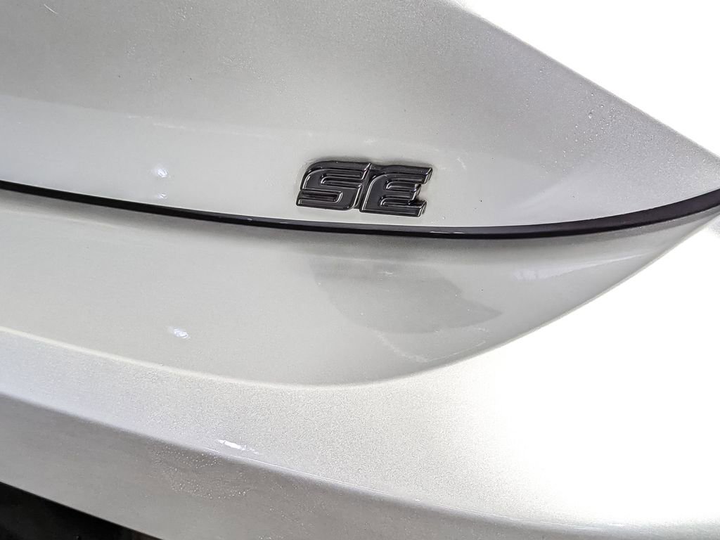 Used 2023 Toyota Corolla SE image 14