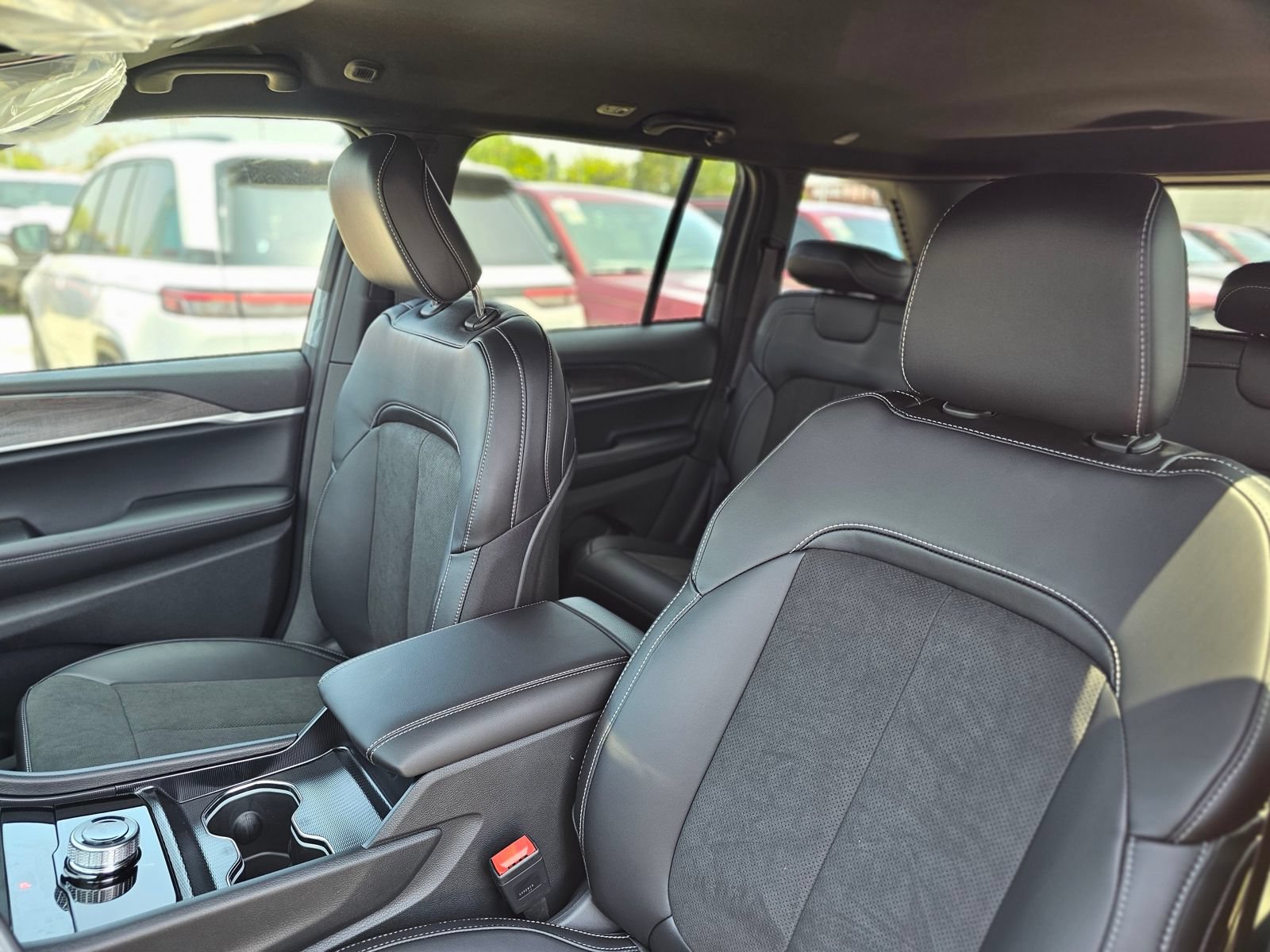 New 2026 Jeep Grand Cherokee Altitude RWD image 20