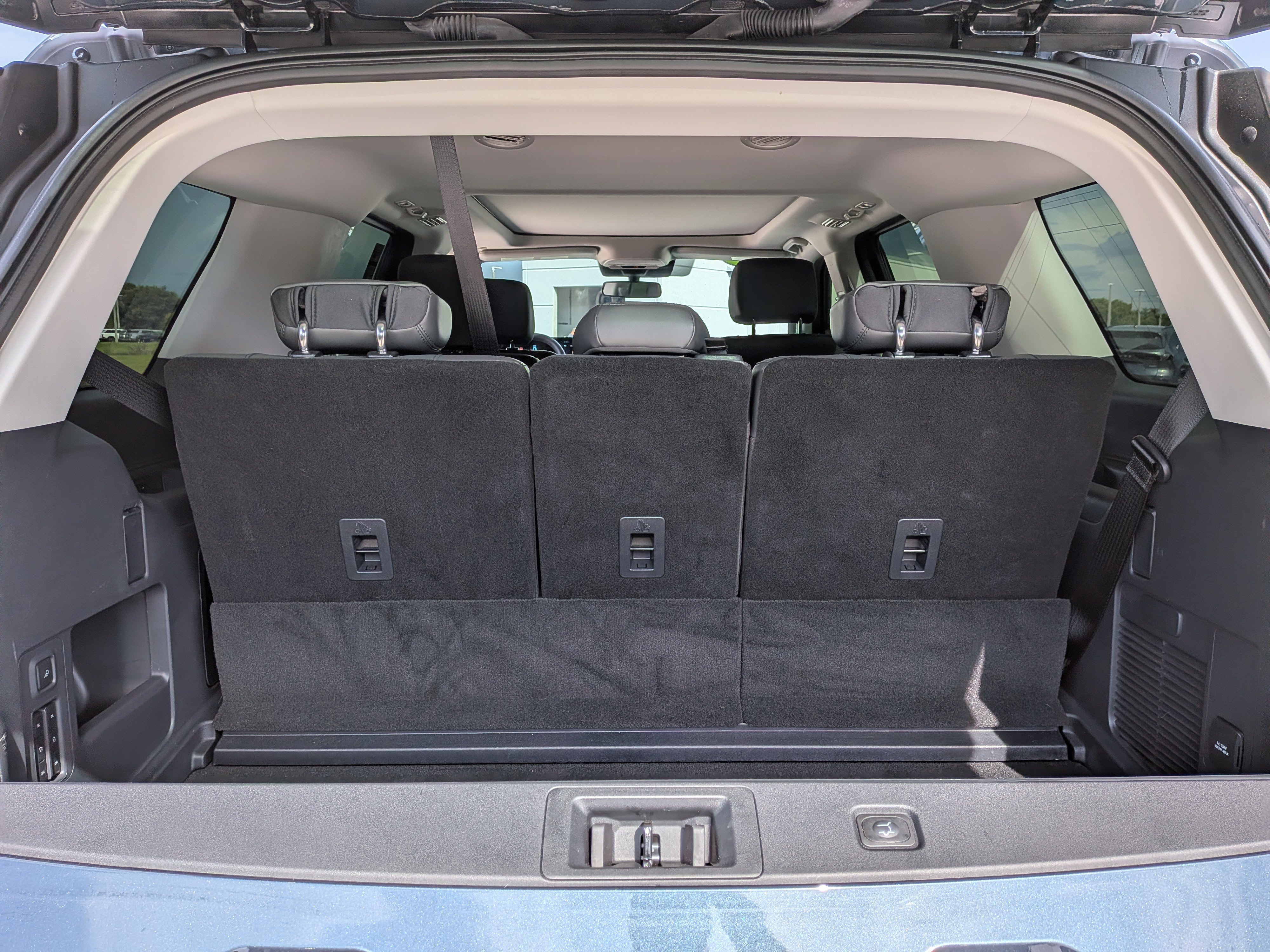 Used 2026 Ford Expedition Active RWD image 13