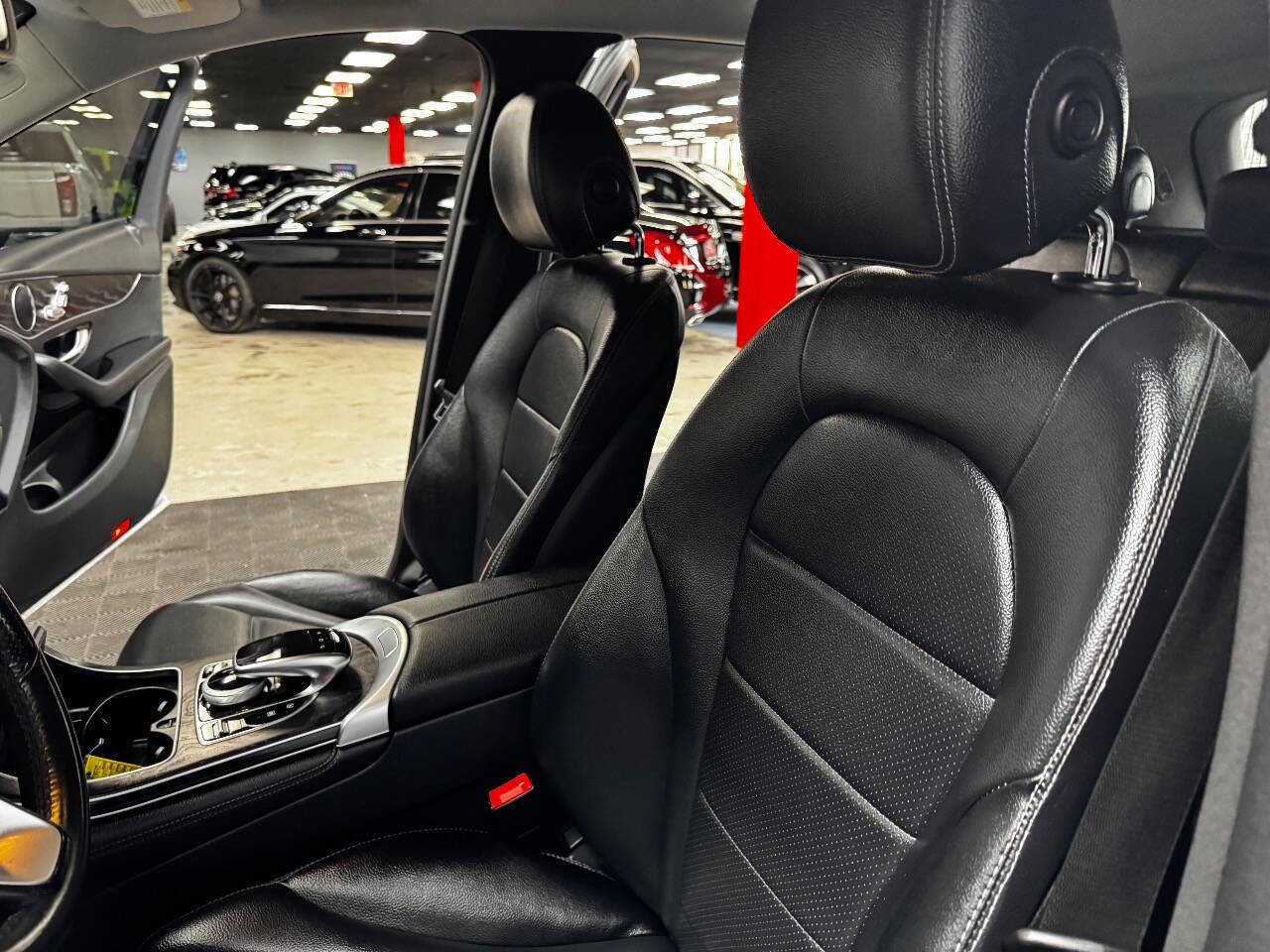 Used 2016 Mercedes-Benz GLC 300 image 33