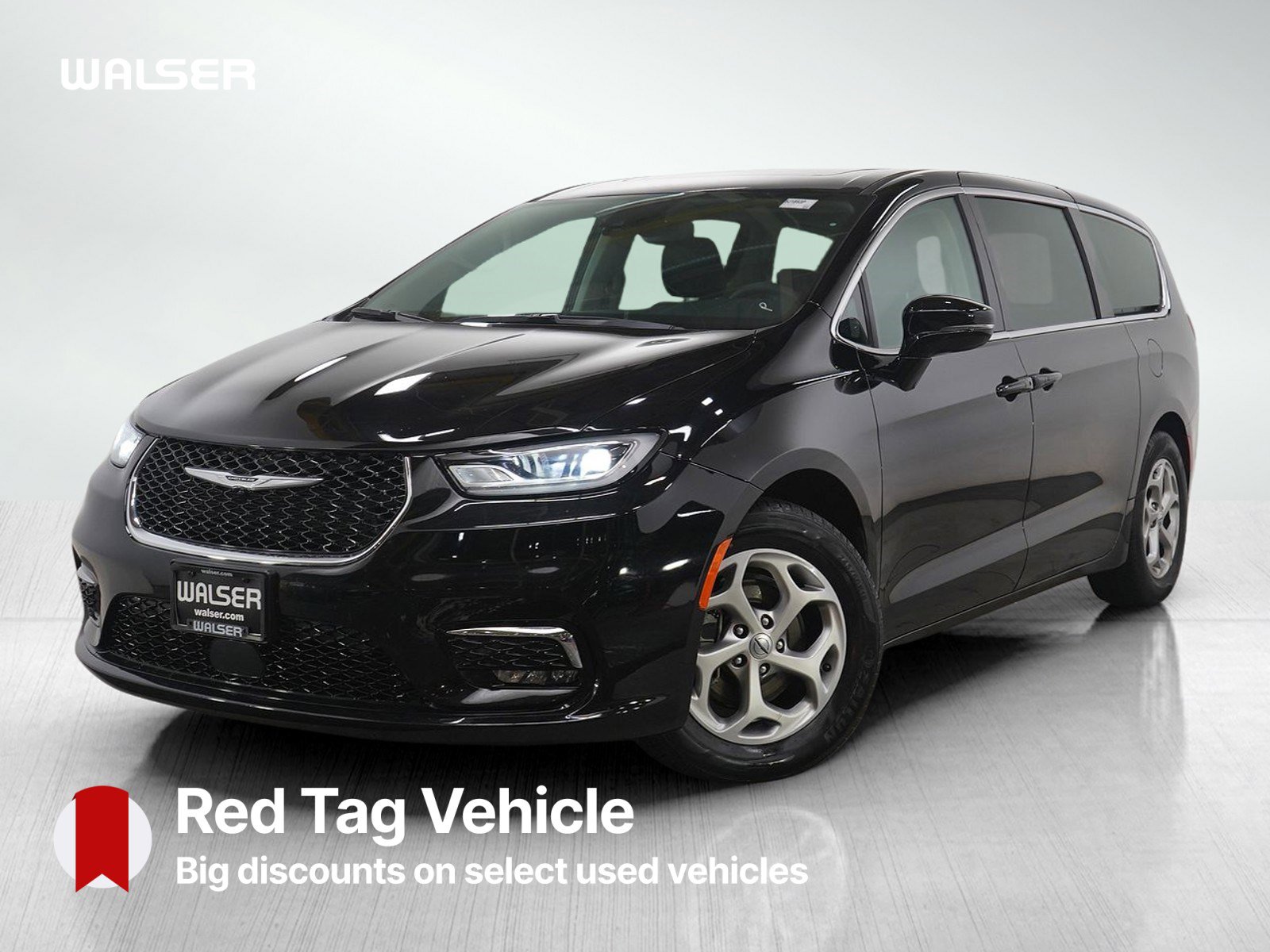 Used 2024 Chrysler Pacifica Limited image 1