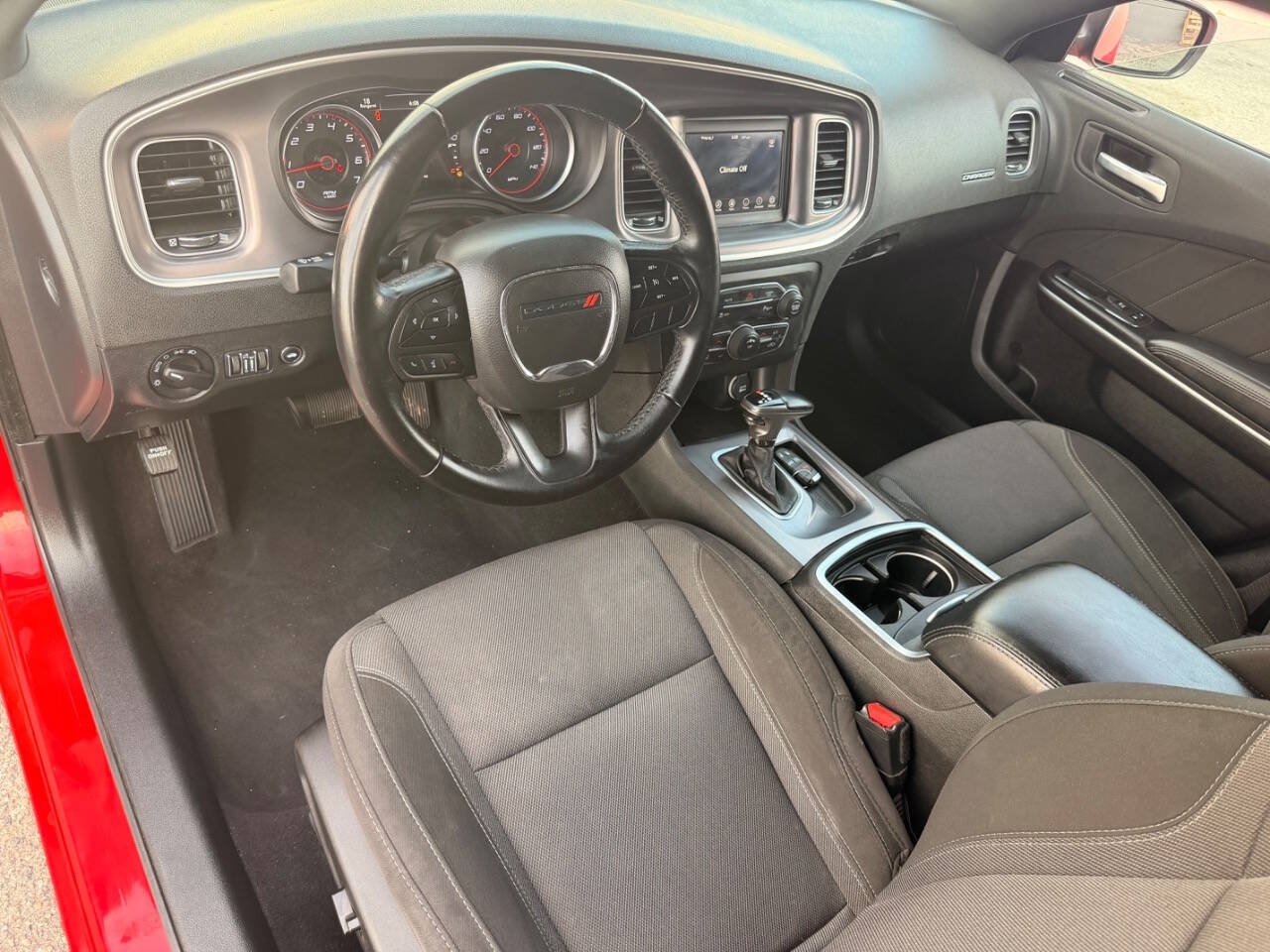 Used 2022 Dodge Charger SXT RWD image 22