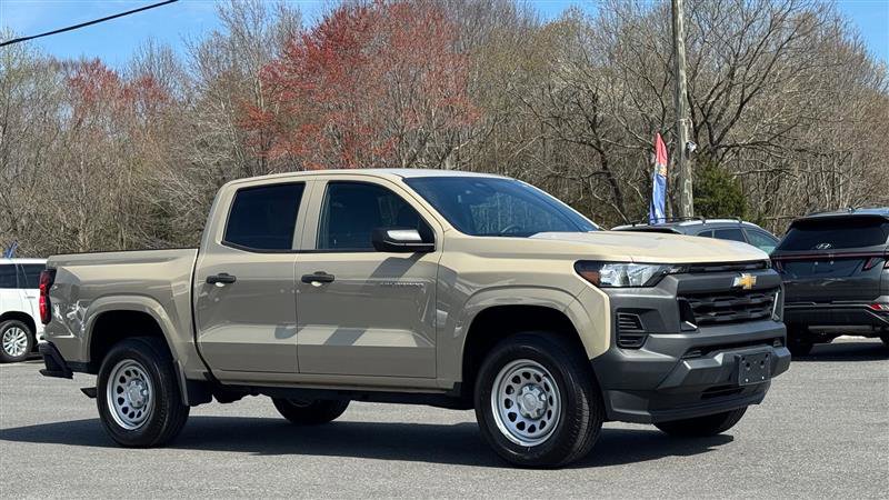 Used 2023 Chevrolet Colorado W/T RWD image 7