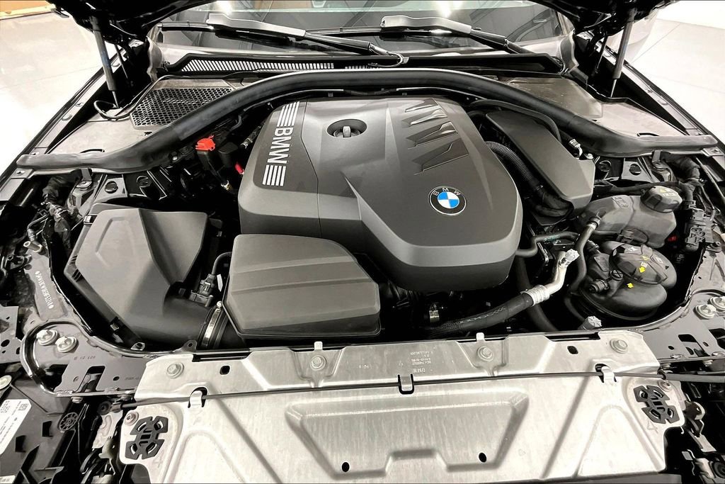 New 2025 BMW 330i Sedan RWD image 27