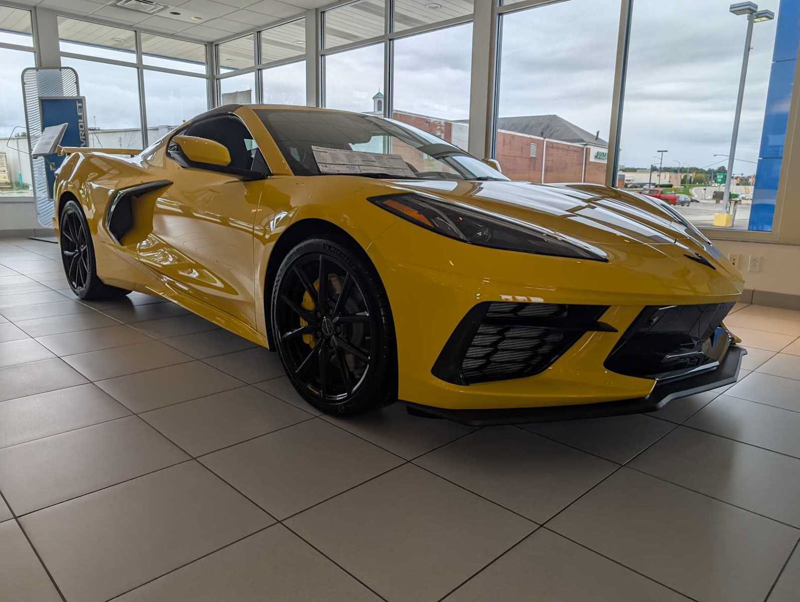 New 2027 Chevrolet Corvette Stingray Coupe w/ Z51 Performance Package RWD image 6
