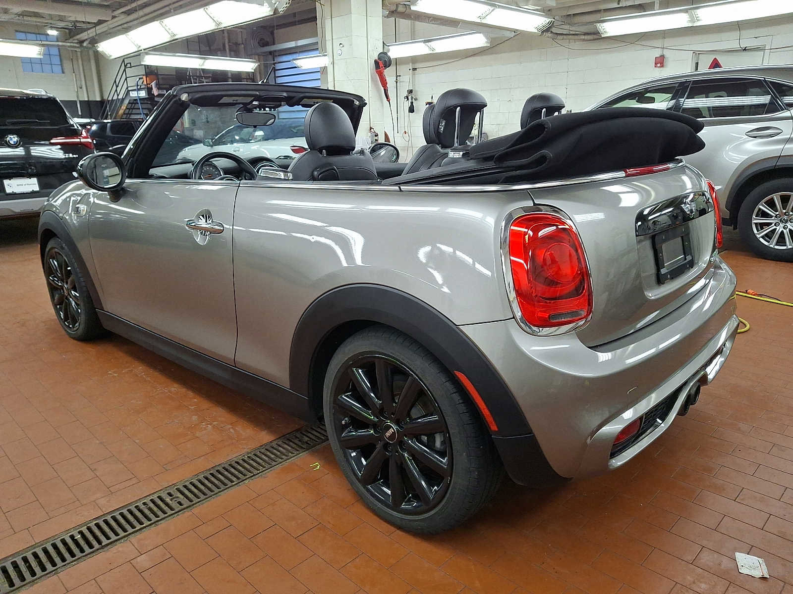 Used 2016 MINI Cooper S image 7