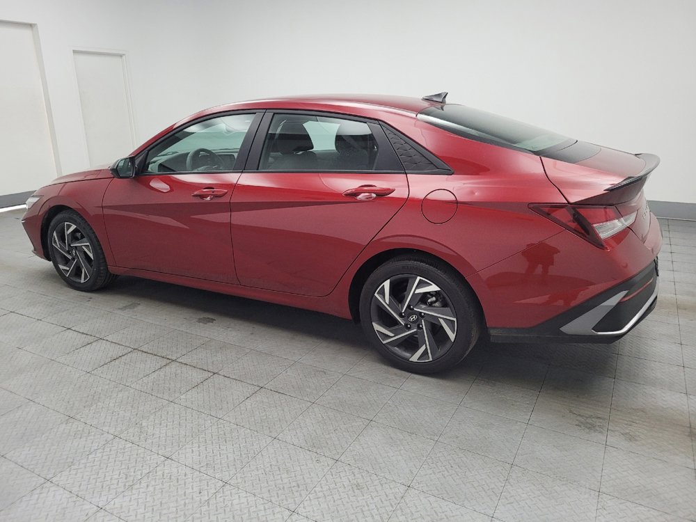 Used 2025 Hyundai Elantra Sport FWD image 3