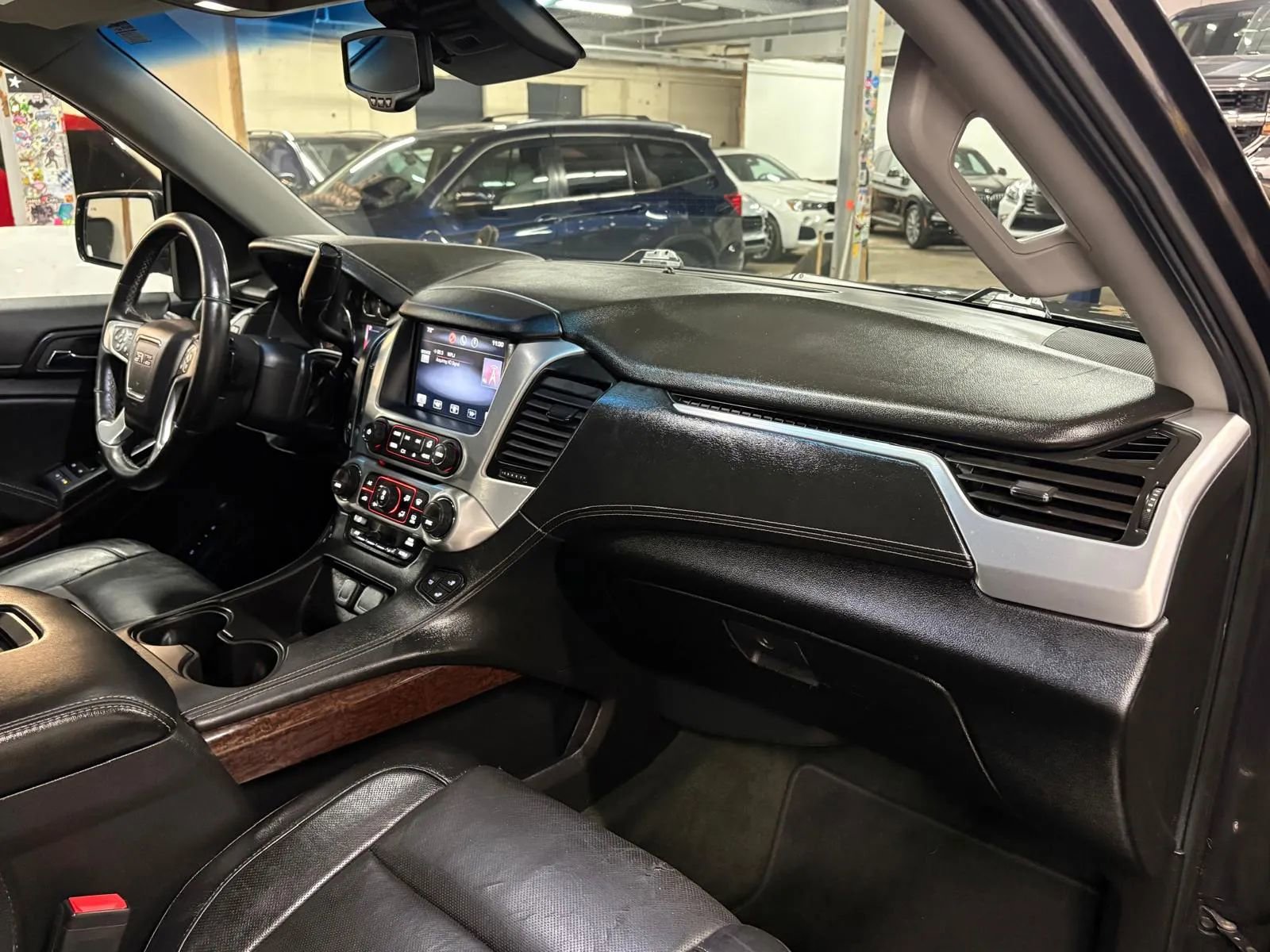 Used 2015 GMC Yukon SLT image 22