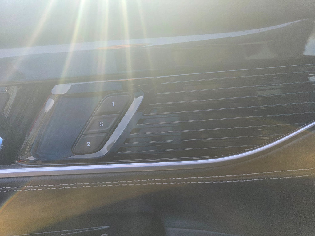 Used 2022 Jeep Wagoneer Series I w/ Premium Group I image 12