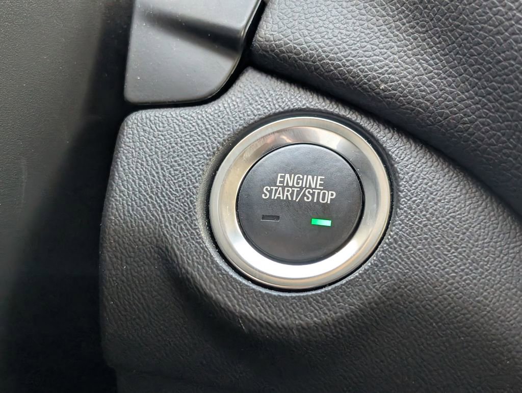 Used 2020 Chevrolet Equinox LT image 27