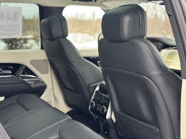 Used 2023 Land Rover Range Rover SE image 23