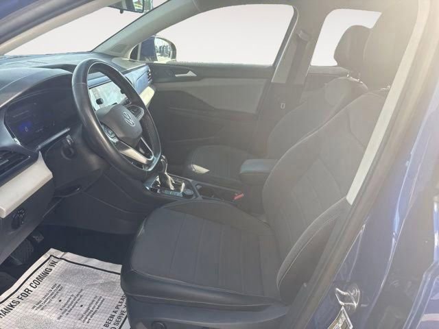 Used 2022 Volkswagen Taos SE image 13