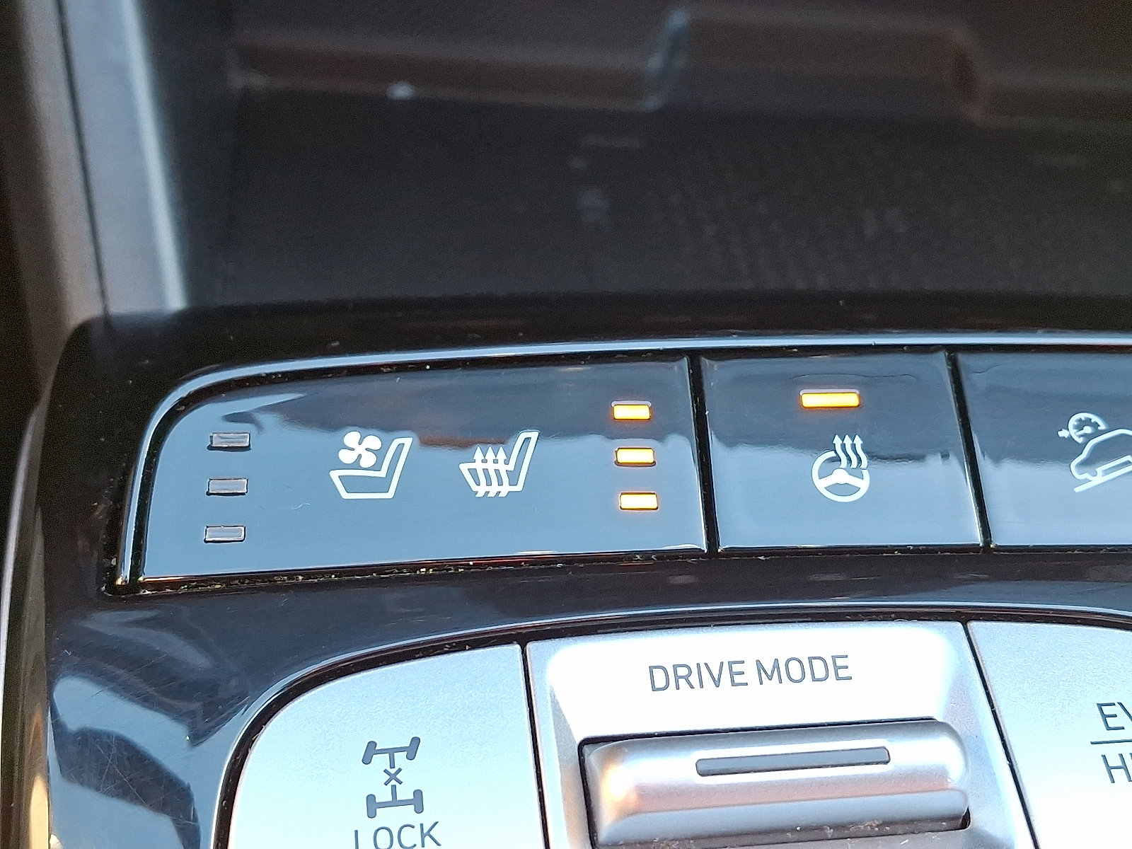 Certified 2024 Hyundai Tucson Limited image 23