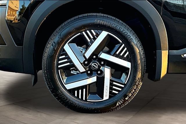 Certified 2026 Nissan Kicks SV FWD image 29
