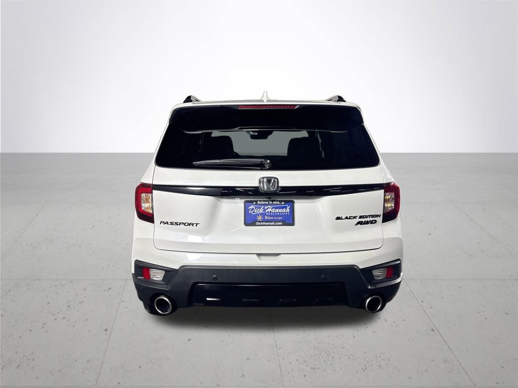 Certified 2024 Honda Passport Black Edition image 8