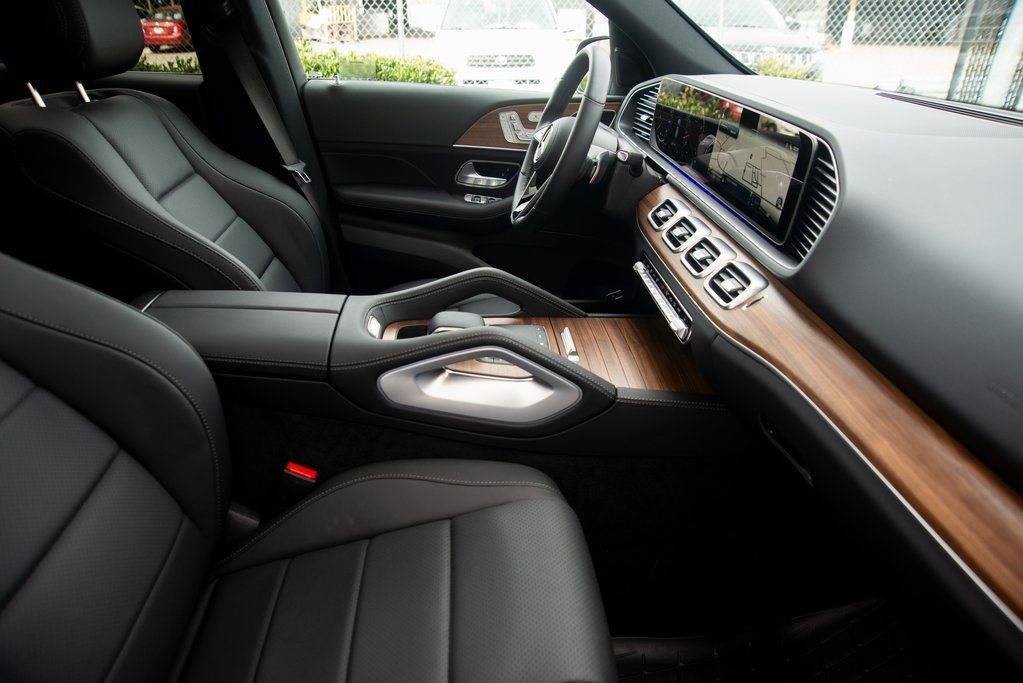 Used 2025 Mercedes-Benz GLE 350 4MATIC image 36